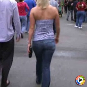 Watch a hot girl in tight jeans walk down the street
